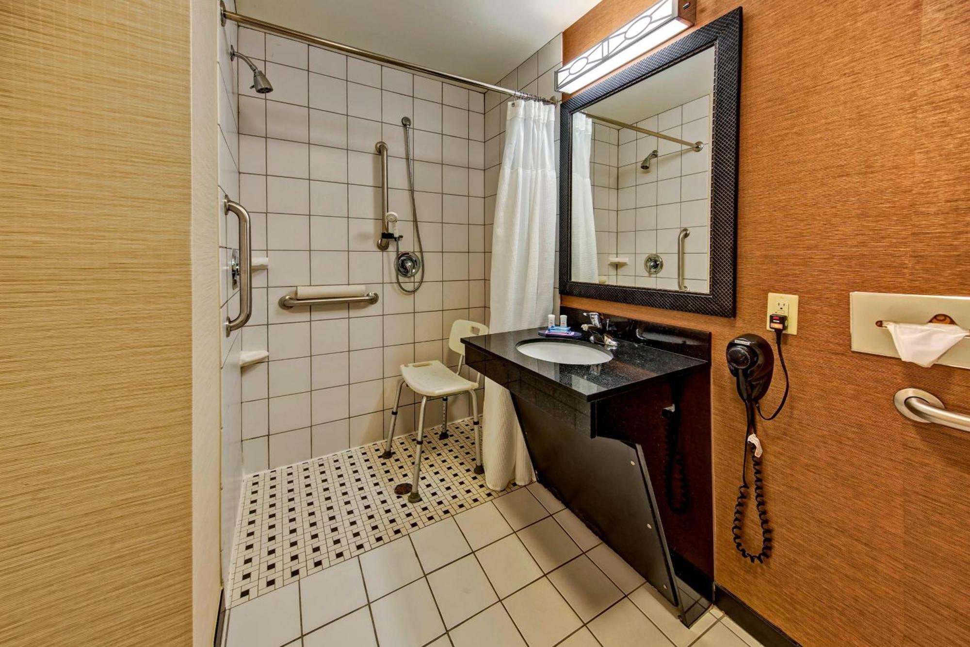 Fairfield Inn And Suites By Marriott Oklahoma City Airport Εξωτερικό φωτογραφία